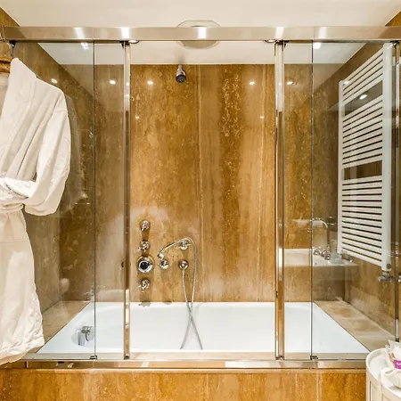 Apartment Palazzo San Marco: Historic With Lift