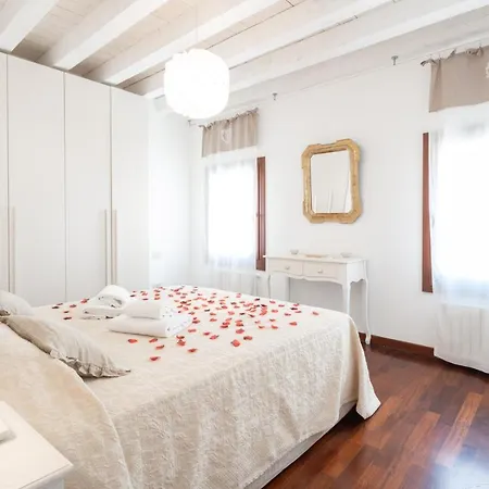 Apartment Maison Valentina Venedig