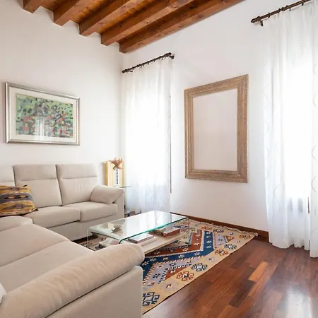 Apartment Maison Valentina Venedig