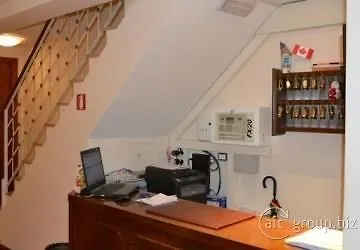 Hotel Canada 2*