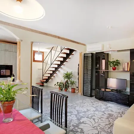 Fenix Aida Apartment