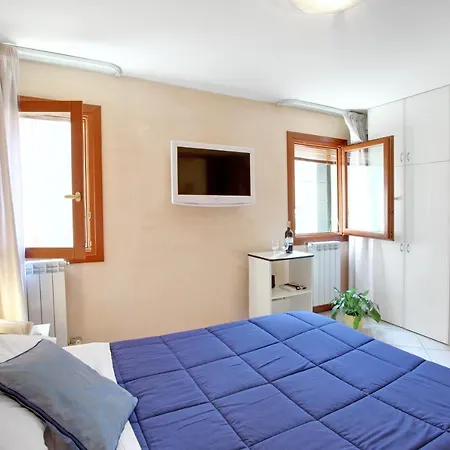 Fenix Aida Apartment Venice