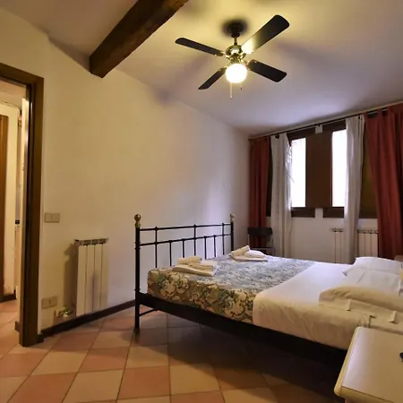 Apartment Locazione Turistica Sotoportego Delle Colonne *