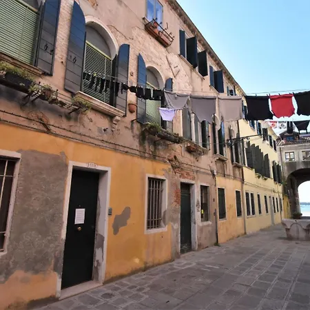 Locazione Turistica Sotoportego Delle Colonne Apartment Venice