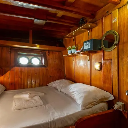 Venezia Boat & Breakfast Caicco Freedom 2*