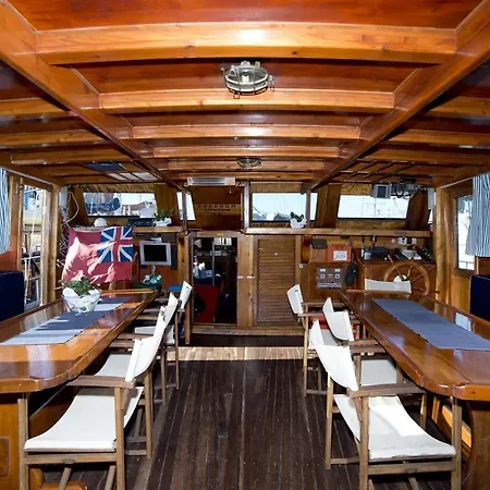Venezia Boat & Breakfast Caicco Freedom 2*