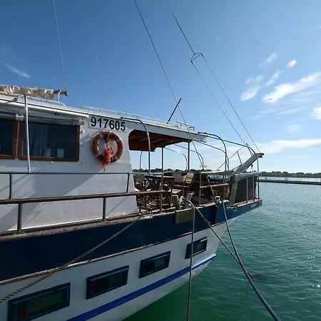 Hotel en barco Venezia Boat & Breakfast Caicco Freedom 2*