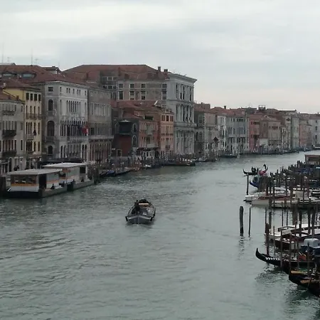Mezzo Pozzo 2* Venecia