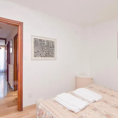 Specchieri Venice