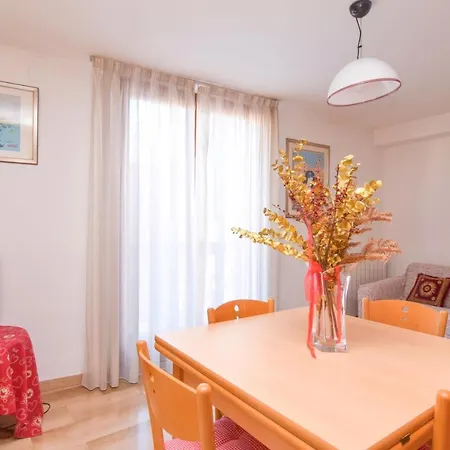 Apartment Specchieri