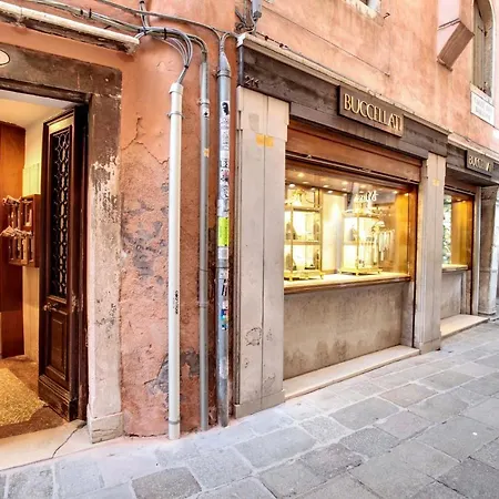 Apartment San Marco Superior By Wonderful Italy *