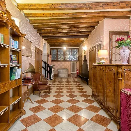 Hotel Mezzo Pozzo 2*