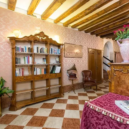 Hotel Mezzo Pozzo Wenecja