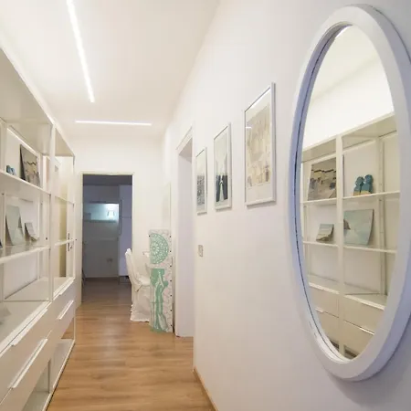 Villa True