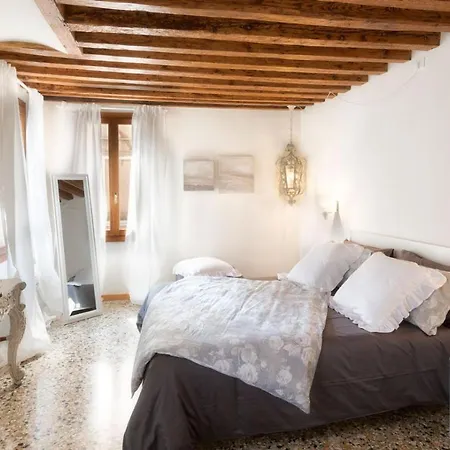 Bed & Breakfast Laguna724 *