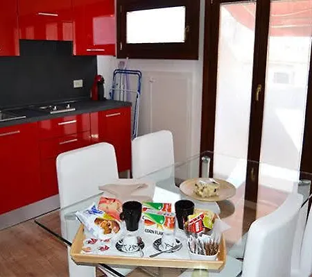 Apartment In Ai Carmini Venice