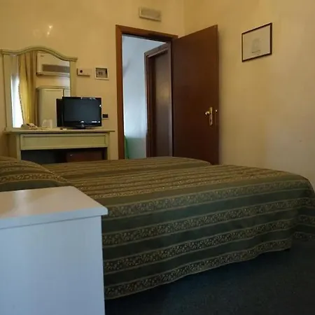 Hotel Universo & Nord 3*