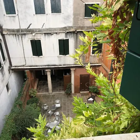 Ca' Dell'angelo Bed & Breakfast Venezia