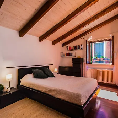 Art Apartment