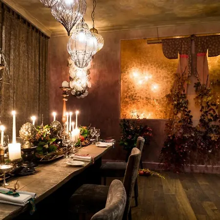 Hotel Metropole