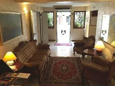 玛利布兰酒店