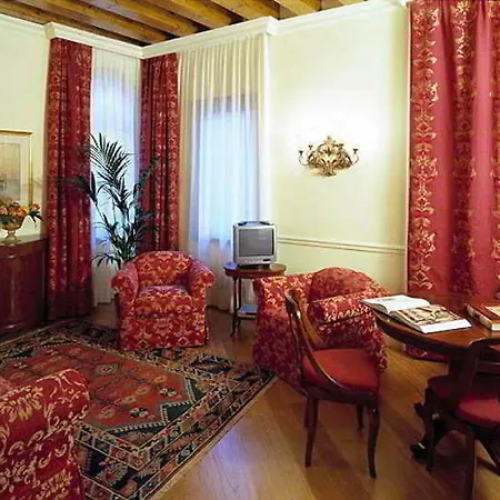 Torre Dell'orologio Hotel