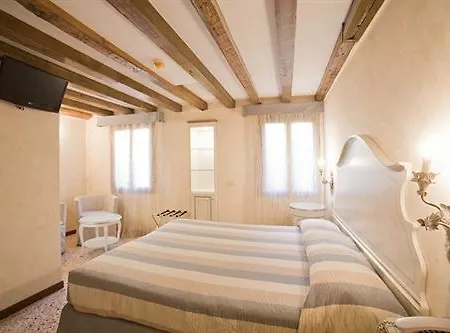 Hotel Mercurio