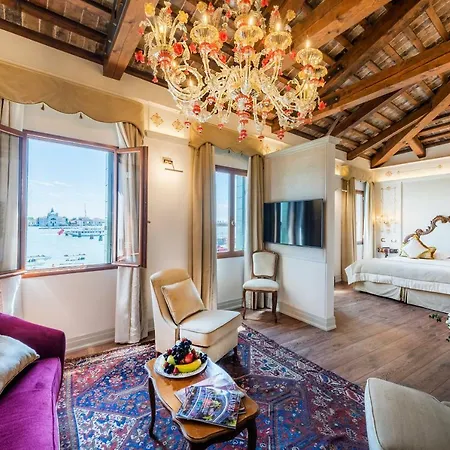 Monaco & Grand Canal 4*