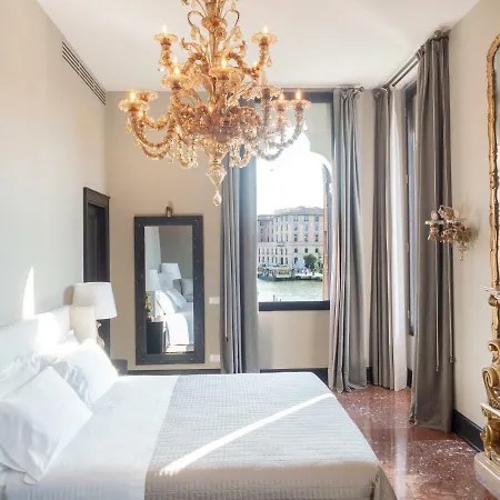 Palazzetto Foscari 2*