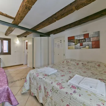 Apartment In The Heart Of Biennale Ac Wi-fi