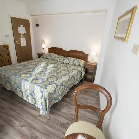 Casa Peron * Venice