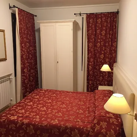 Ai Tolentini Hotel *