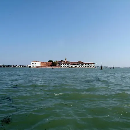 Isola Di San Servolo - Centro Venice