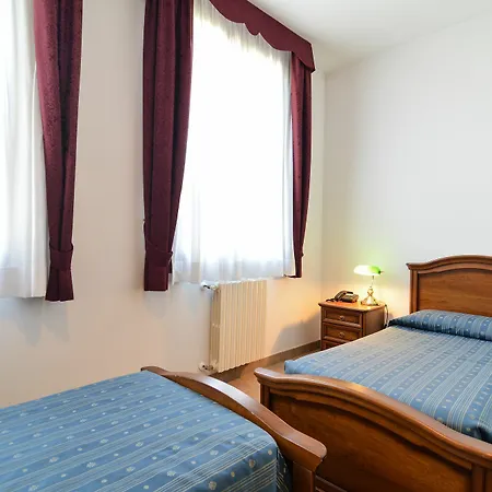 Isola Di San Servolo - Centro Hotel