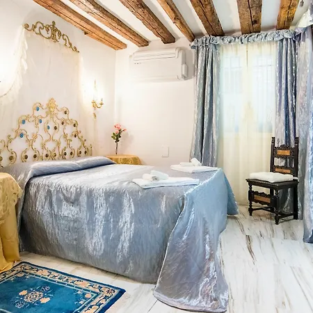 San Maurizio Apartment *