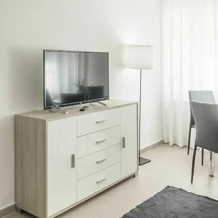 Santa Croce Apartment *