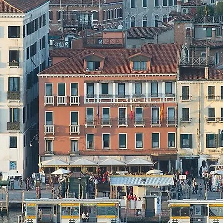 Savoia&jolanda Hotel