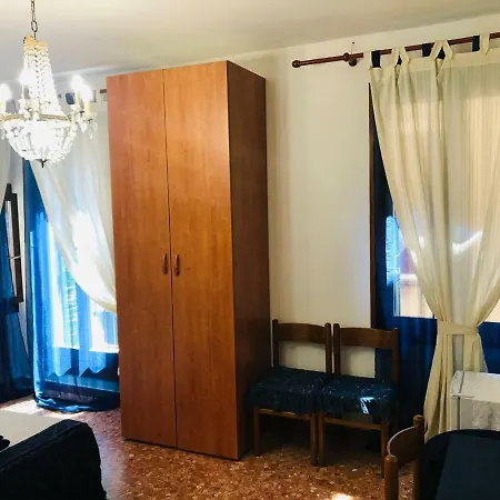 Rainbow Guest house Venice