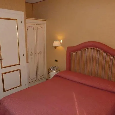 Ξενοδοχείο Arlecchino 3*