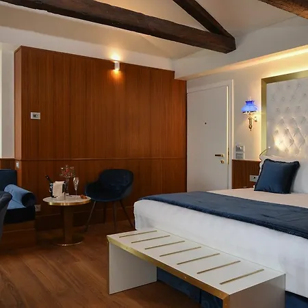Santa Croce Boutique 4* Venedik