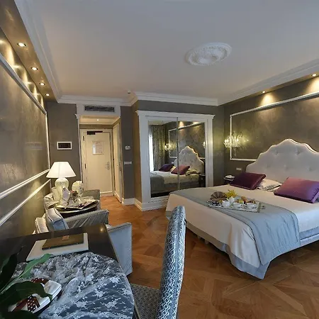 Hotel Savoia & Jolanda