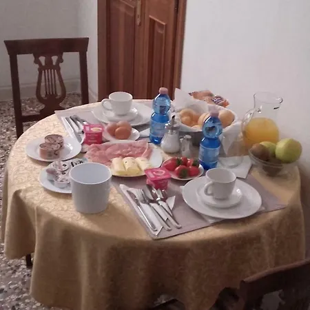 Nina Bed & Breakfast *