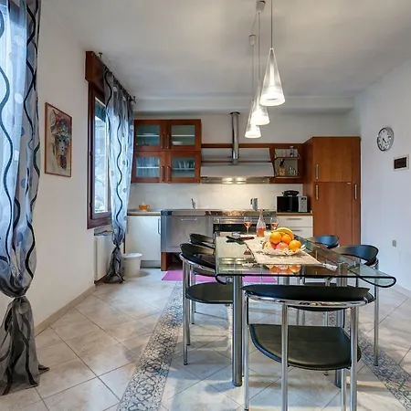 Calle Dei Cerchieri Apartment *