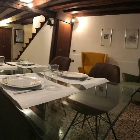 Palazzo Grassi And Accademia Bridge Superb House Apartment *