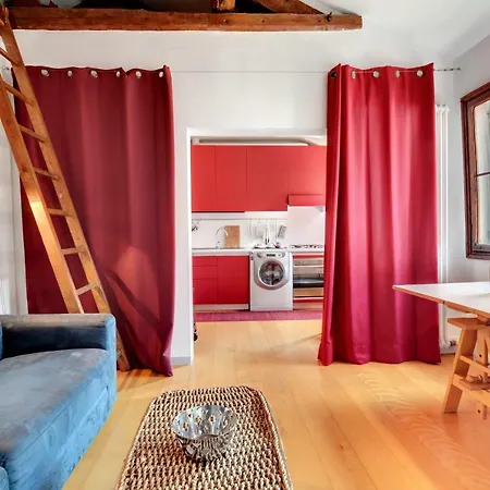 Appartement Bragora Smoochy Attic In *