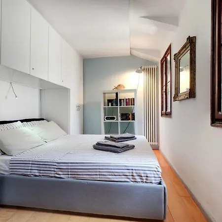Bragora Smoochy Attic In Appartement Venise