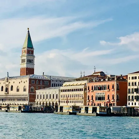 Apartment Biennale Family Apartment In Venice *