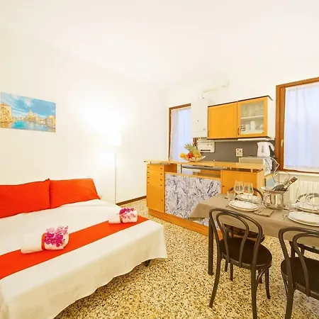 Santa Marina Rialto *