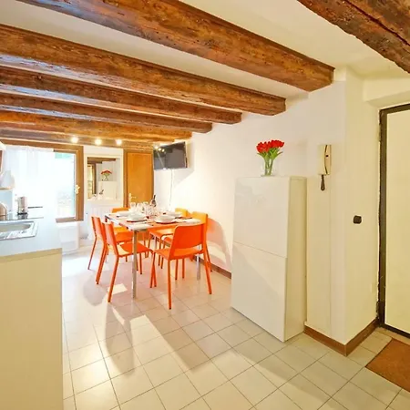 Apartment Calle Dei Fabbri San Marco