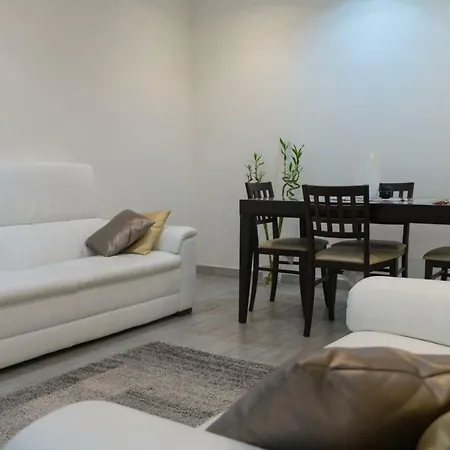 Majoorel Apartment